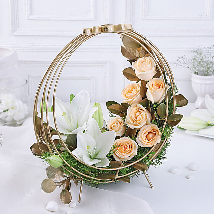 Crescent Rosy Bliss