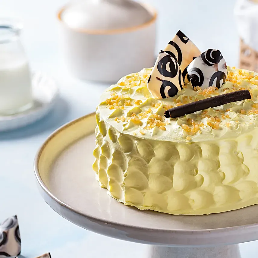Delicious curnchy butterscotch cake online