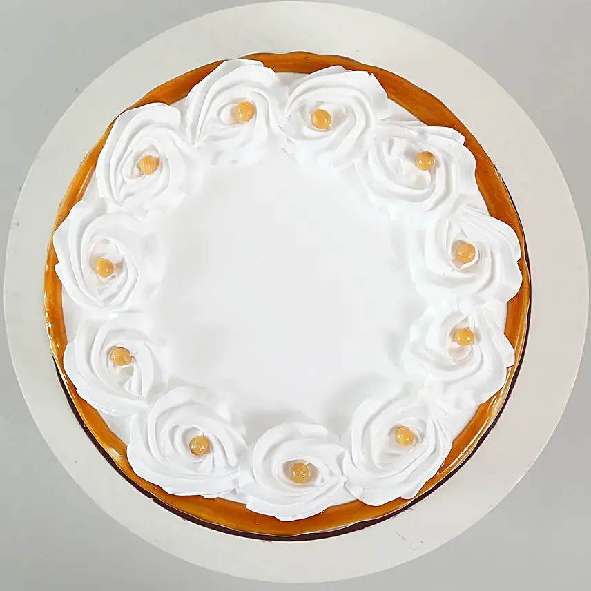 Declicious cruncy butterscotch cream cake