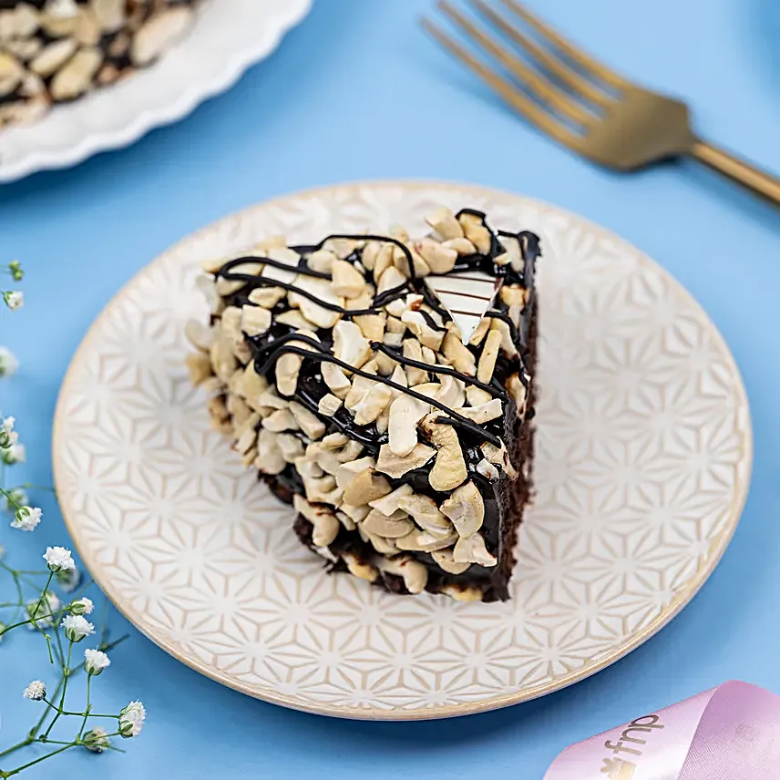 Crunchy Coco Cake Half kg