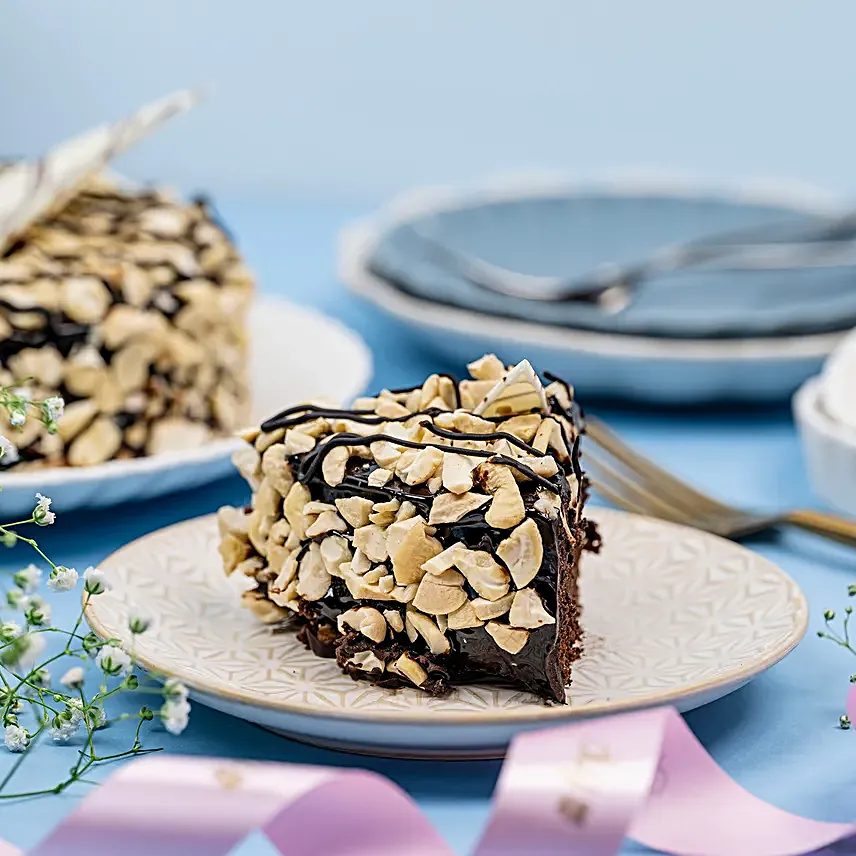 Crunchy Coco Cake Half kg