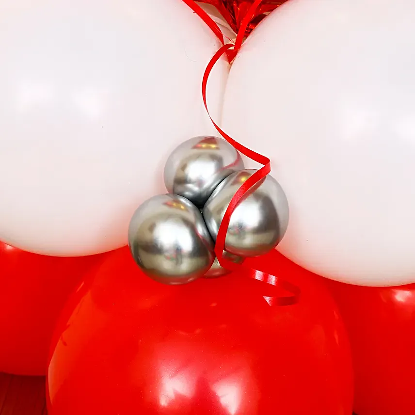 Cute Santa N Balloon Arrangement