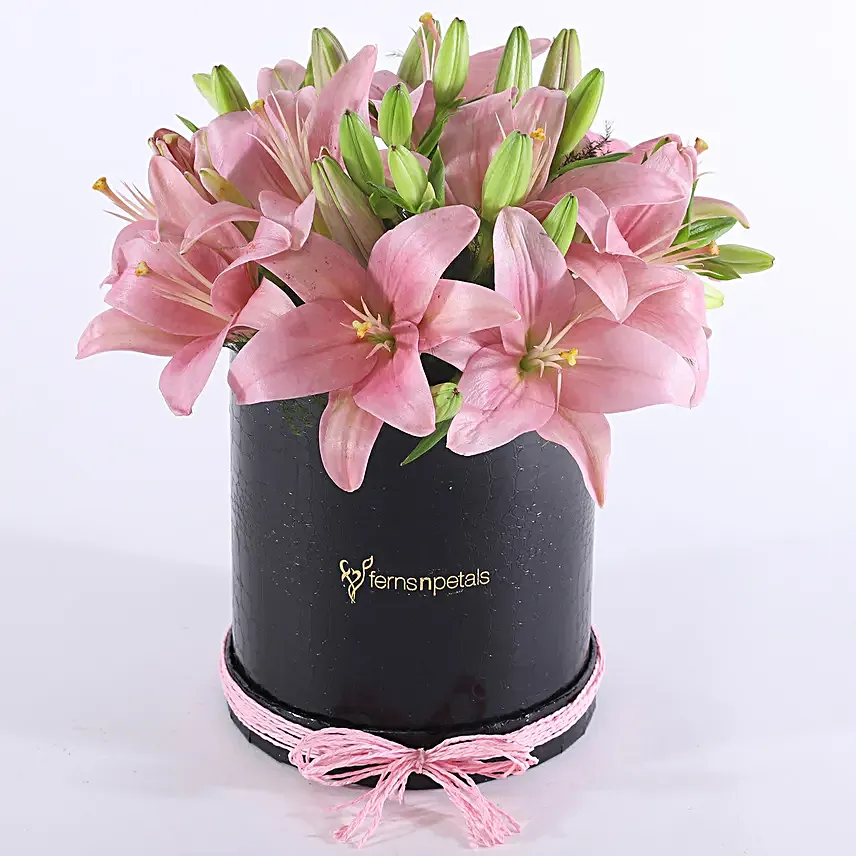 Online Romantic Flower Arrangement