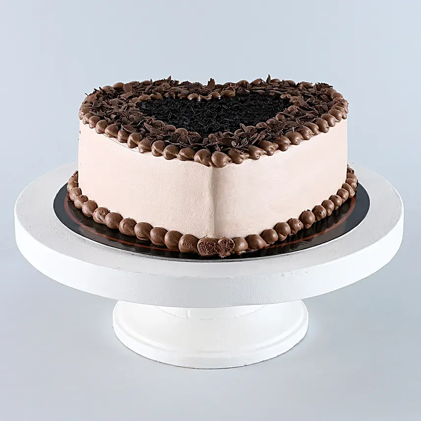 Delicious Heart Shaped Chocolate Cake Half Kg