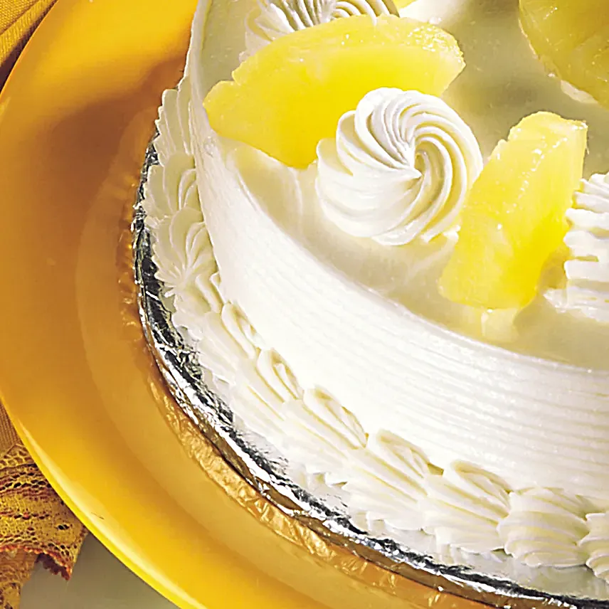 Delicious Pineapple Cream Cake- Half Kg