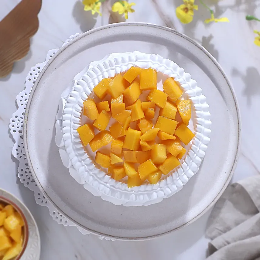 Divine Mango Cream Cake