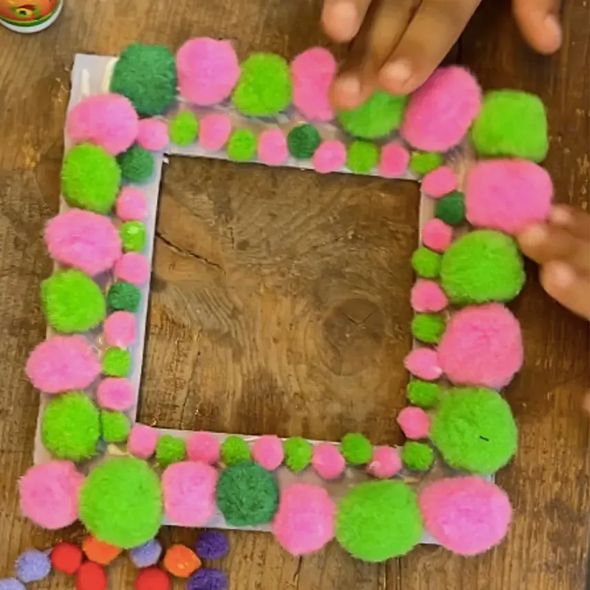 DIY Quirky Pom Pom Photo Frame Kit