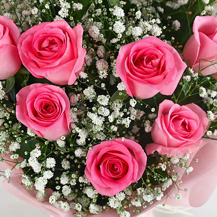 Dreamy Pink Roses Bouquet Black Forest Cake