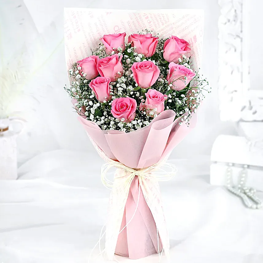 Dreamy Pink Roses Bouquet Black Forest Cake