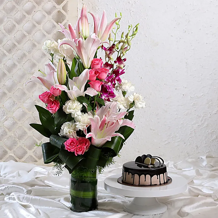 Elegant Mixed Flowers and Chocolate Cake