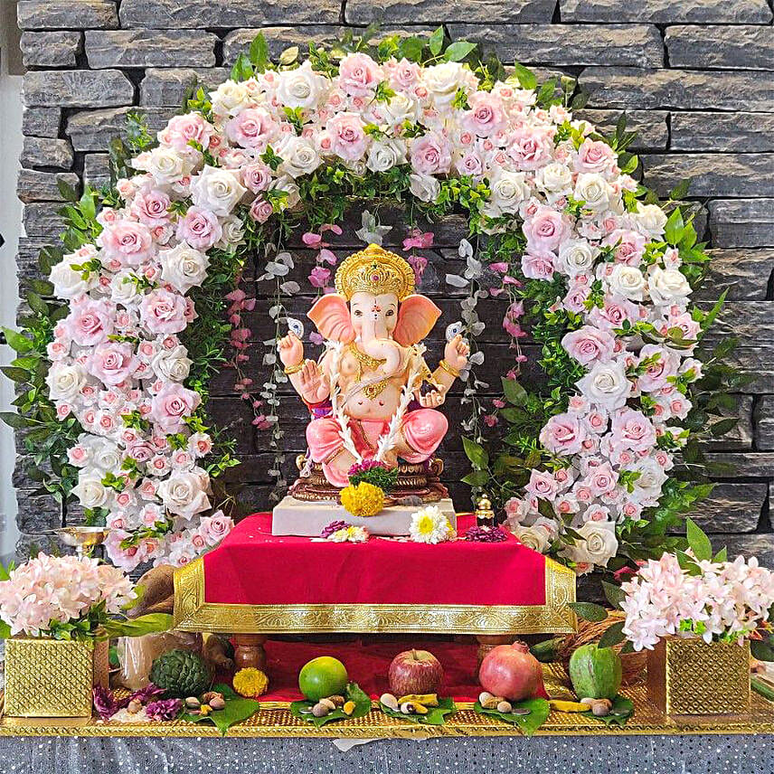 Elegant Pink Ganapati Puja Decor