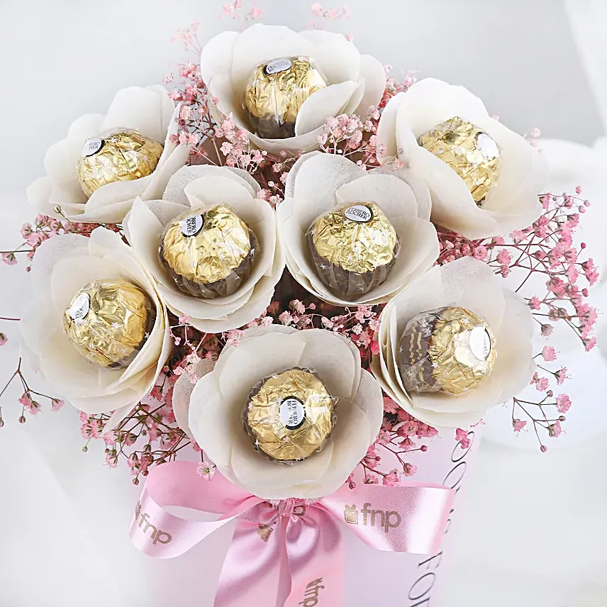 Elegant Rocher Bouquet N Dainty Necklace