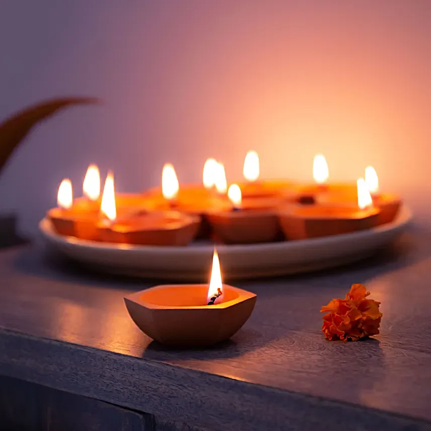 Ellementry Shathdeep Handmade Diya Set of 24