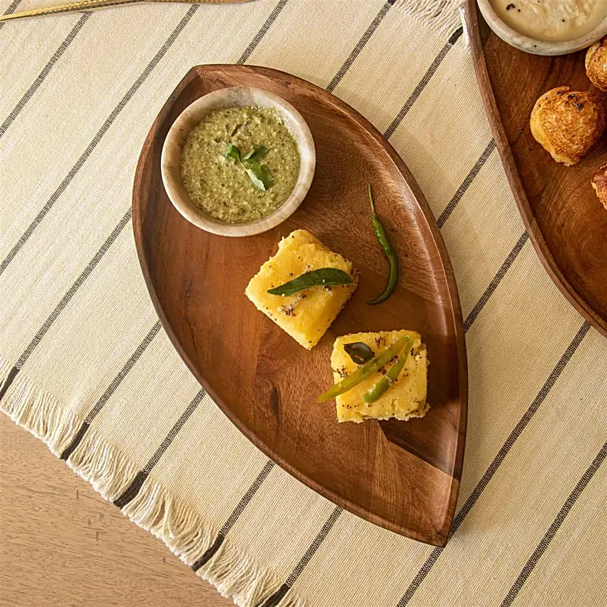 Ellementry Umber Leaf Chip N Dip Platter