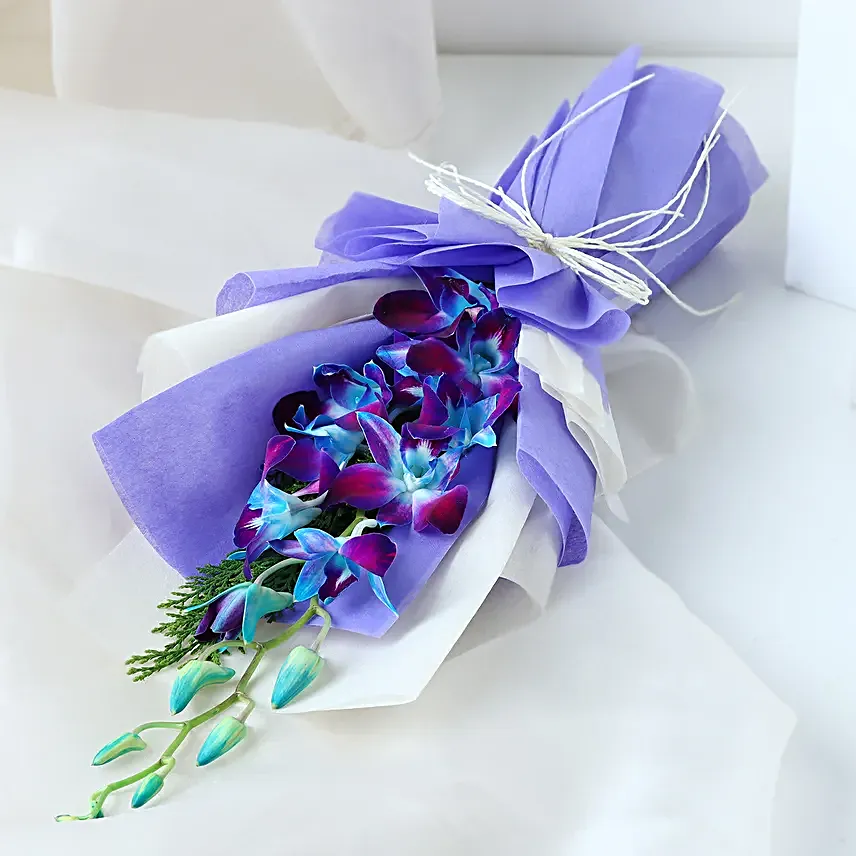 Enchanting Orchid Bouquet N Truffle Cake