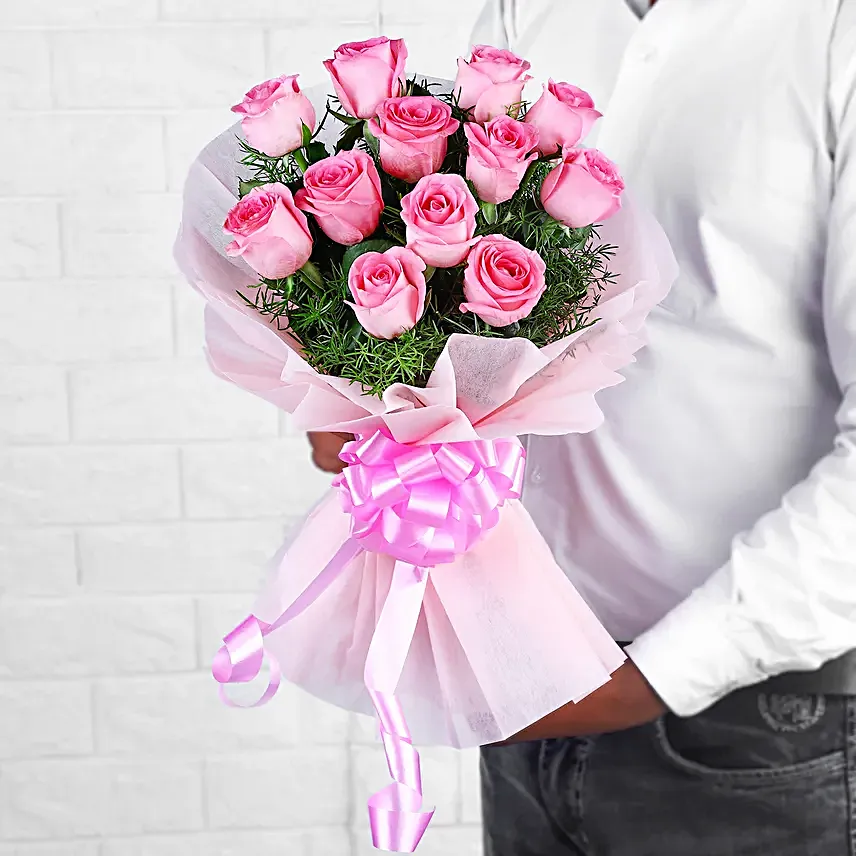 12 Endearing Pink Roses
