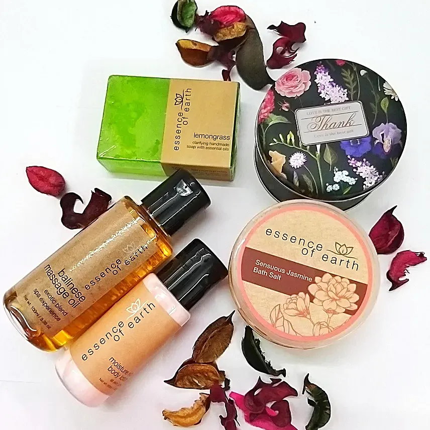 Essence Of Earth Refreshing Skincare Hamper