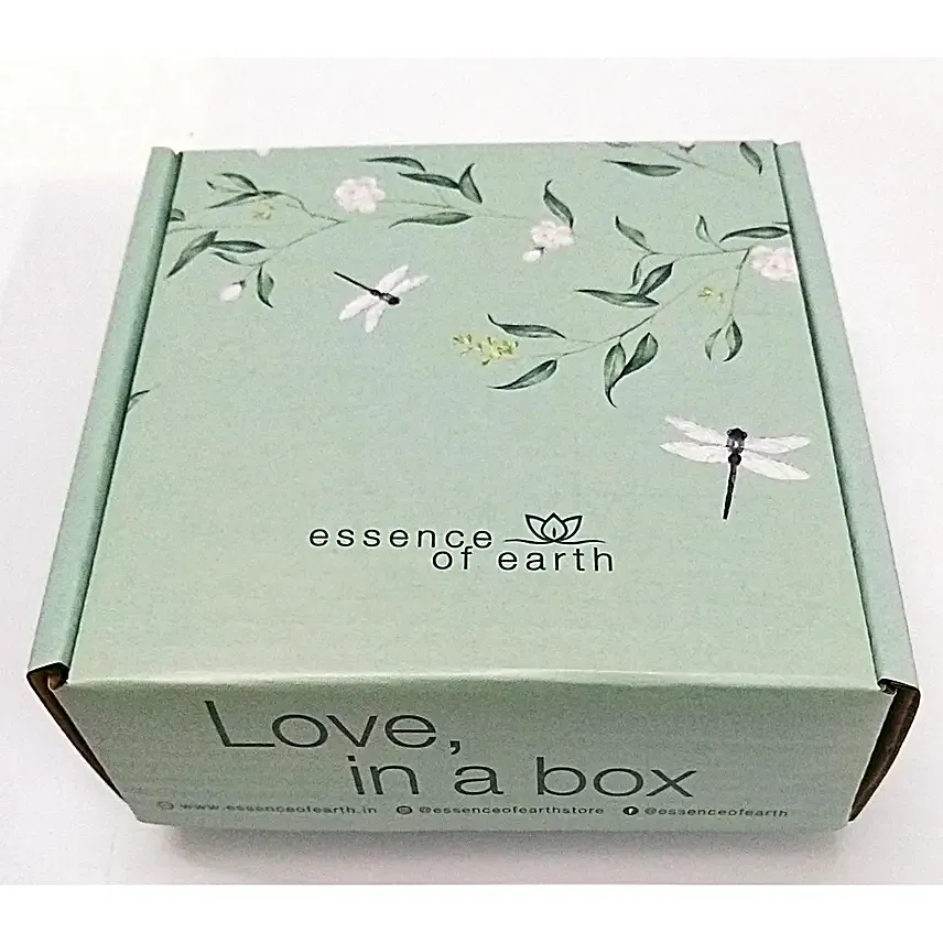 Essence Of Earth Refreshing Skincare Hamper