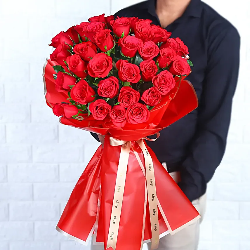 Eternal Bloom of Red Roses