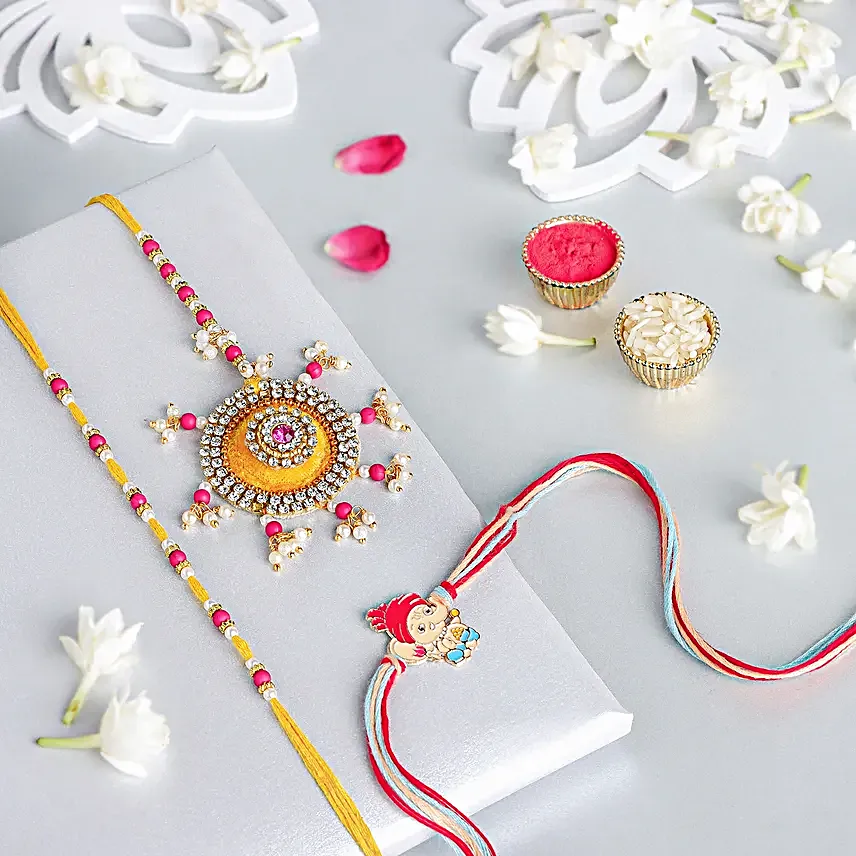 Family Rakhi Set N Sweet Motichoor Laddoo Combo