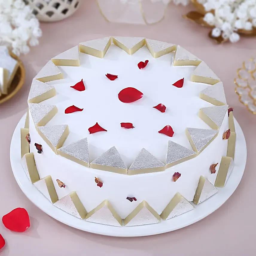 Festive Favourite Kaju Katli Cake 1Kg
