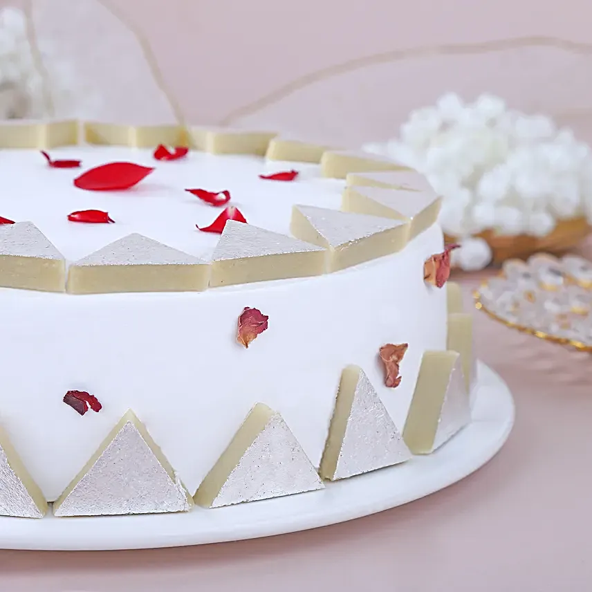 Festive Favourite Kaju Katli Cake 1Kg