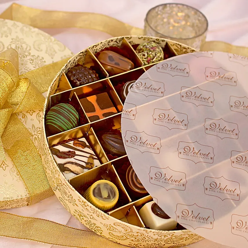 Festive Theme Assorted Chocolate Box- 21 Pcs