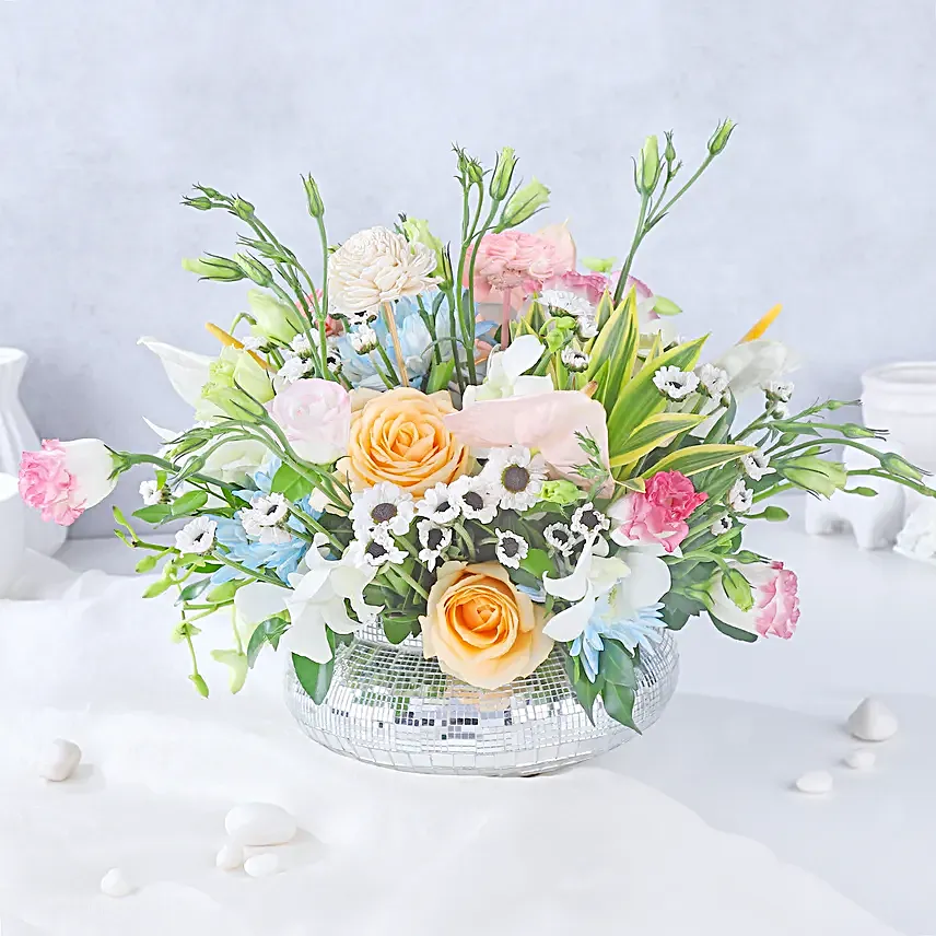 Flower Elegance in White and Pink