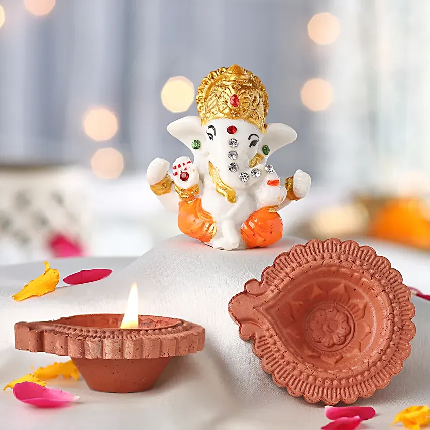 Frame of Love N Radiant Diyas