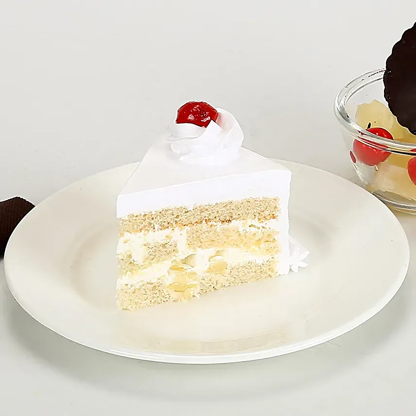 Friendship Day Pineapple Cake Half kg