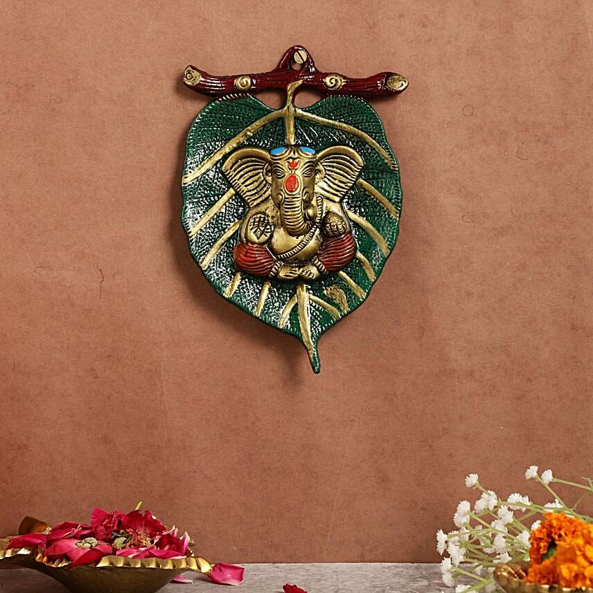 Green Leaf Ganesha Idol