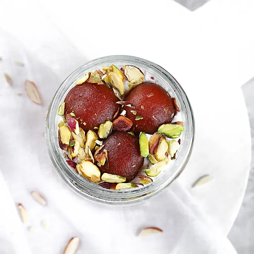 Gulab Jamun Bliss Jar Cake Set