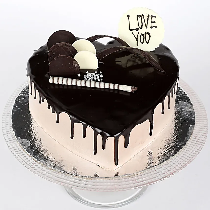 Online creamy Heart shape cake