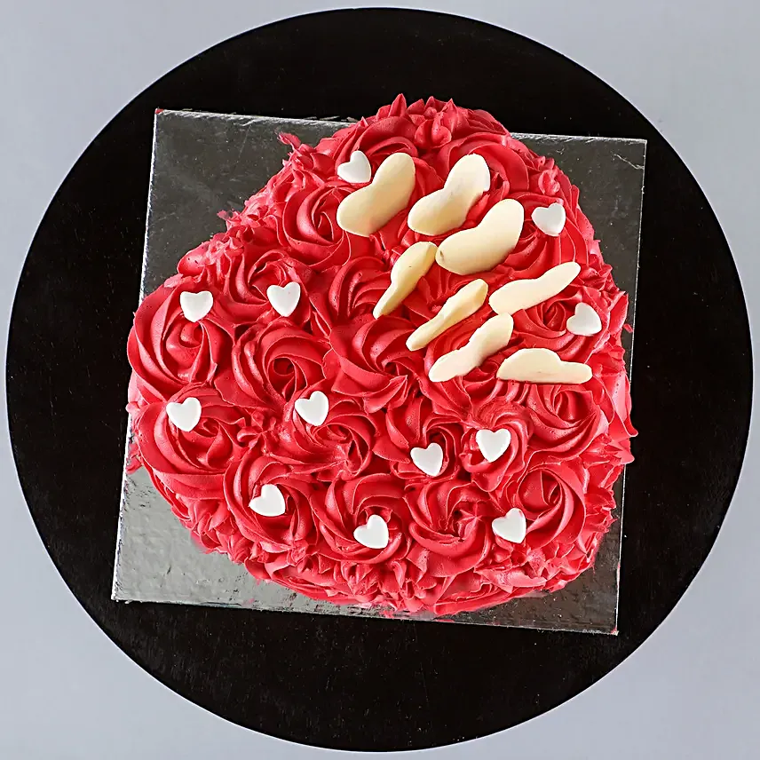 Romantic Cake For Valentine's Day