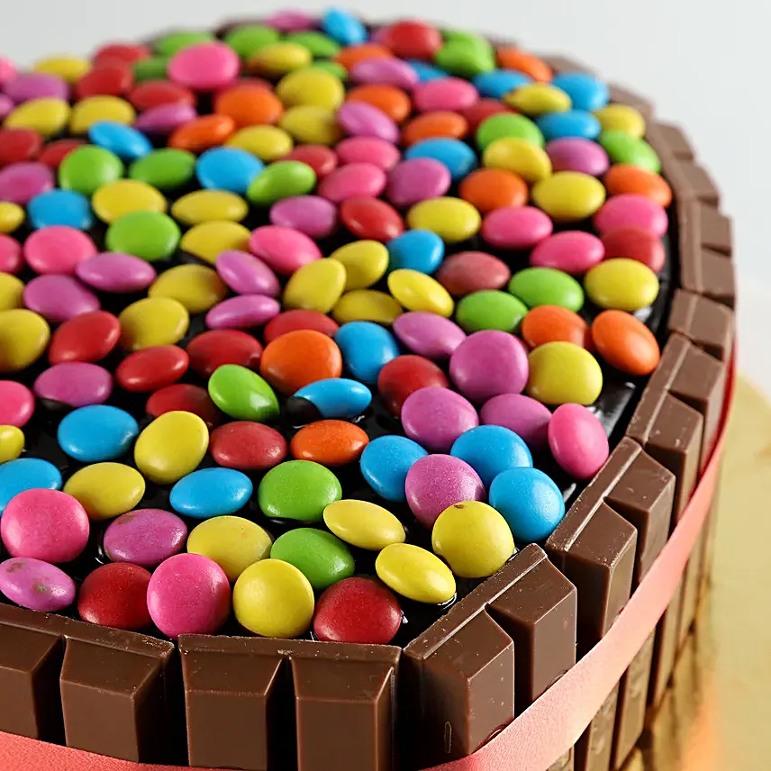 kitkat cake for christmas