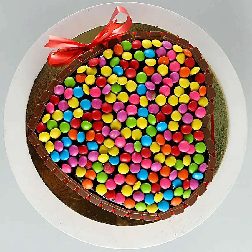 kitkat cake for christmas