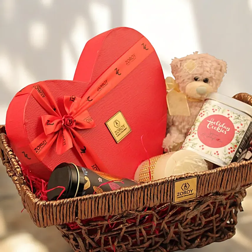 Hugs N Hearts Valentine Basket
