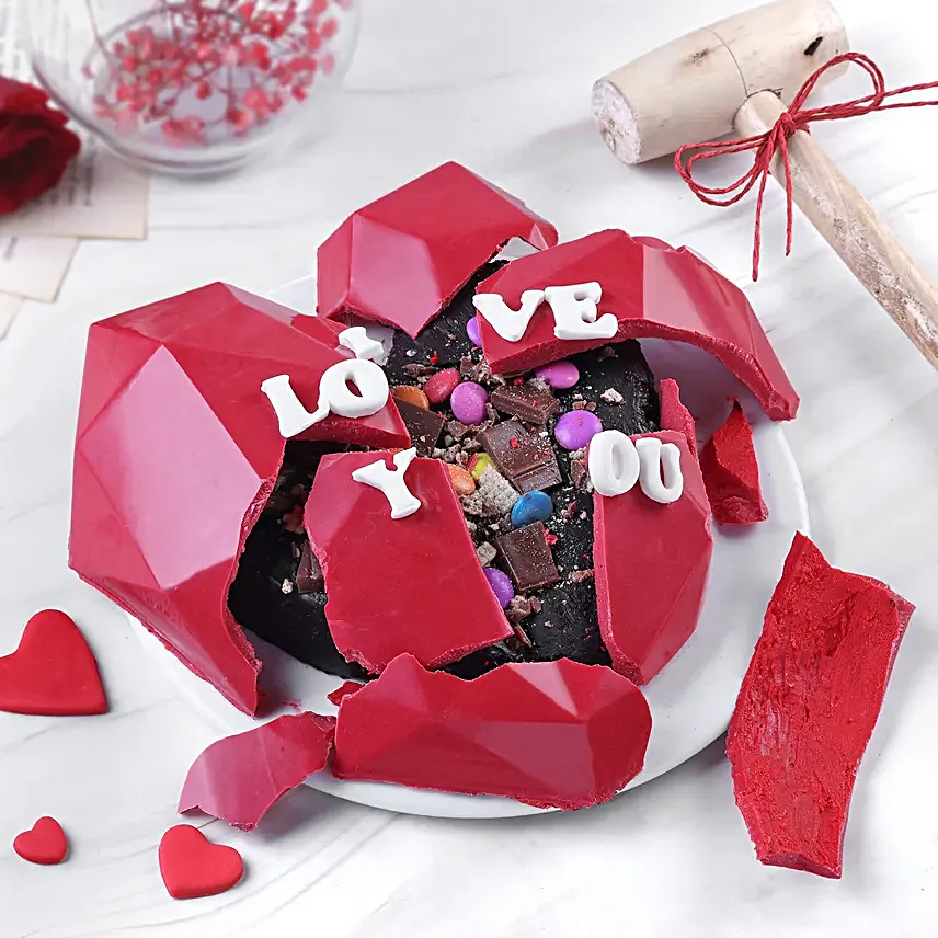 I Love You Pinata Cake 1Kg