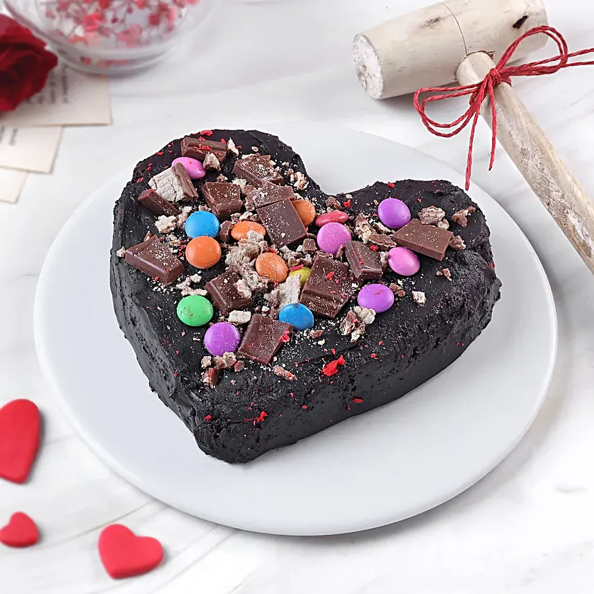 I Love You Pinata Cake 1Kg