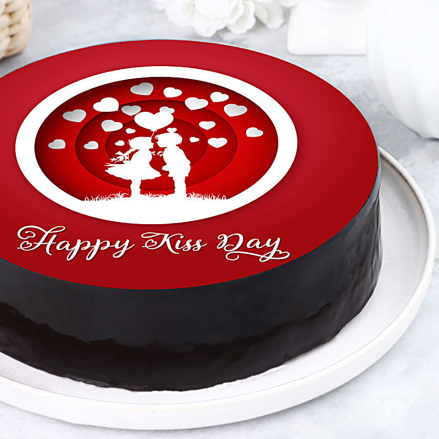 Kisses & Hearts Chocolate Photo Cake Half Kg