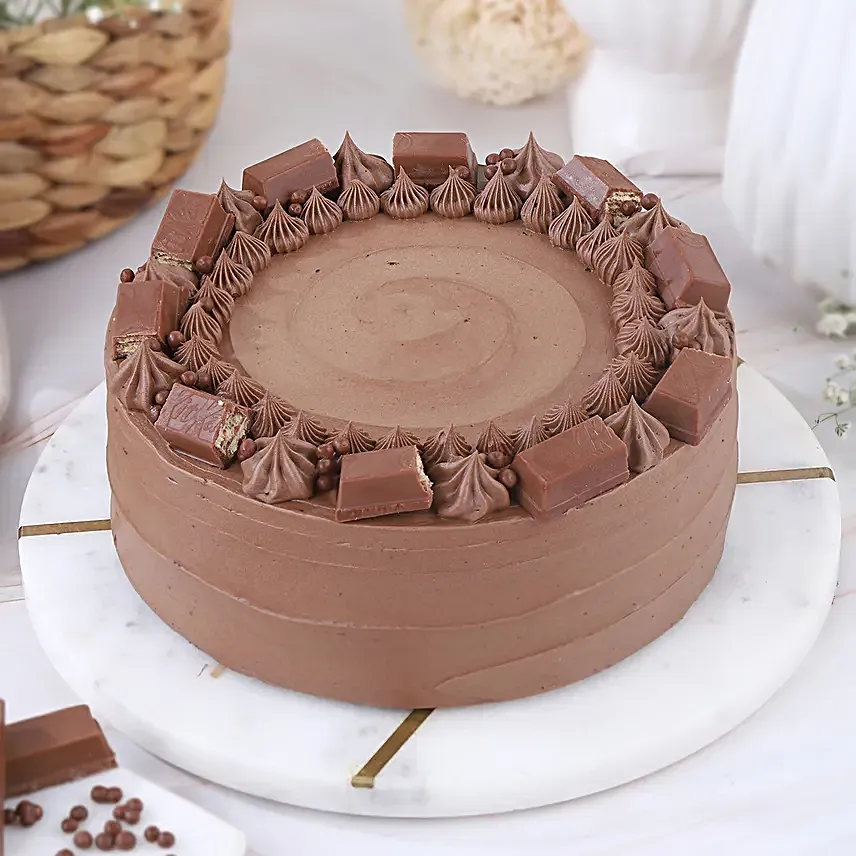 Kit Kat Crunch Cream Cake Half Kg