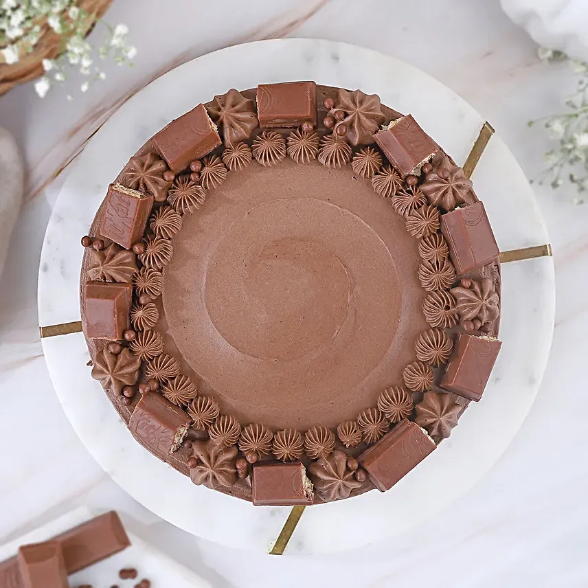 Kit Kat Crunch Cream Cake Half Kg
