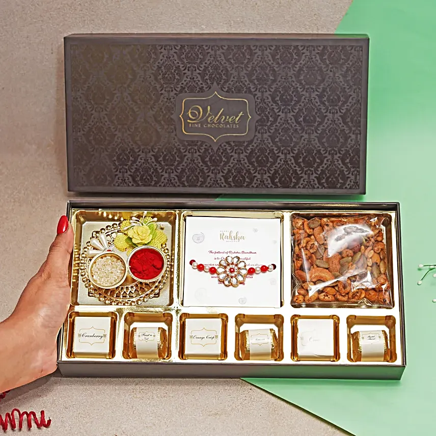 Kundan Rakhi N Assorted Sweetness