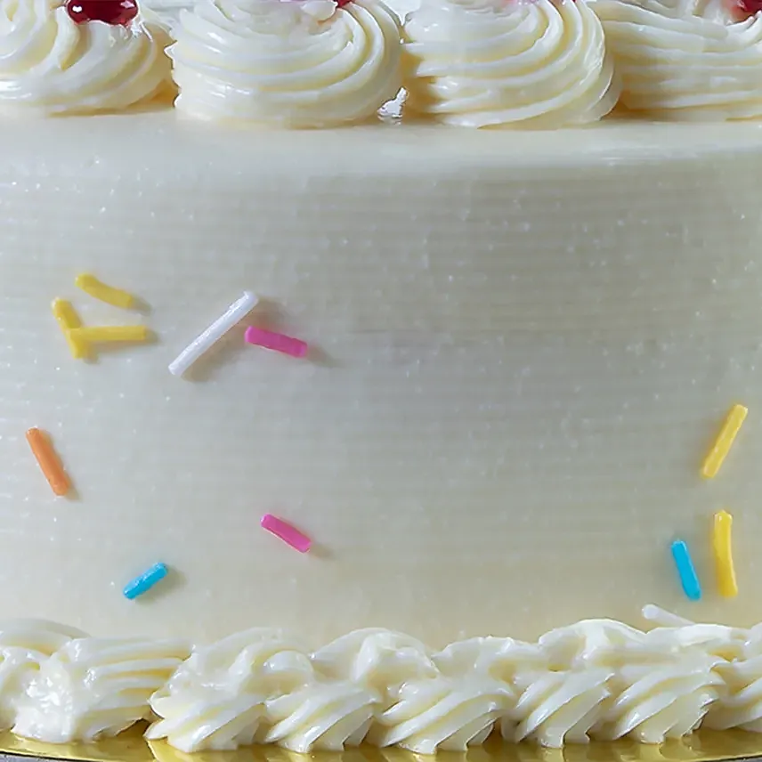Love Designer Vanilla Cake Half Kg
