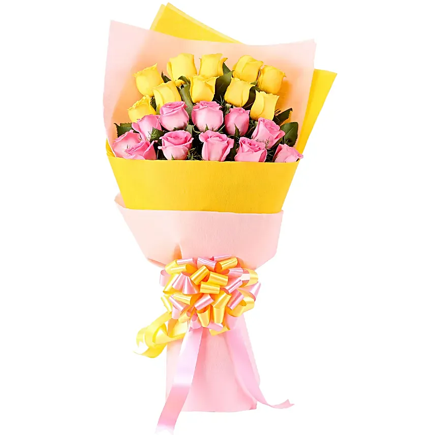 Lovely Roses Bouquet & Pineapple Cake Combo