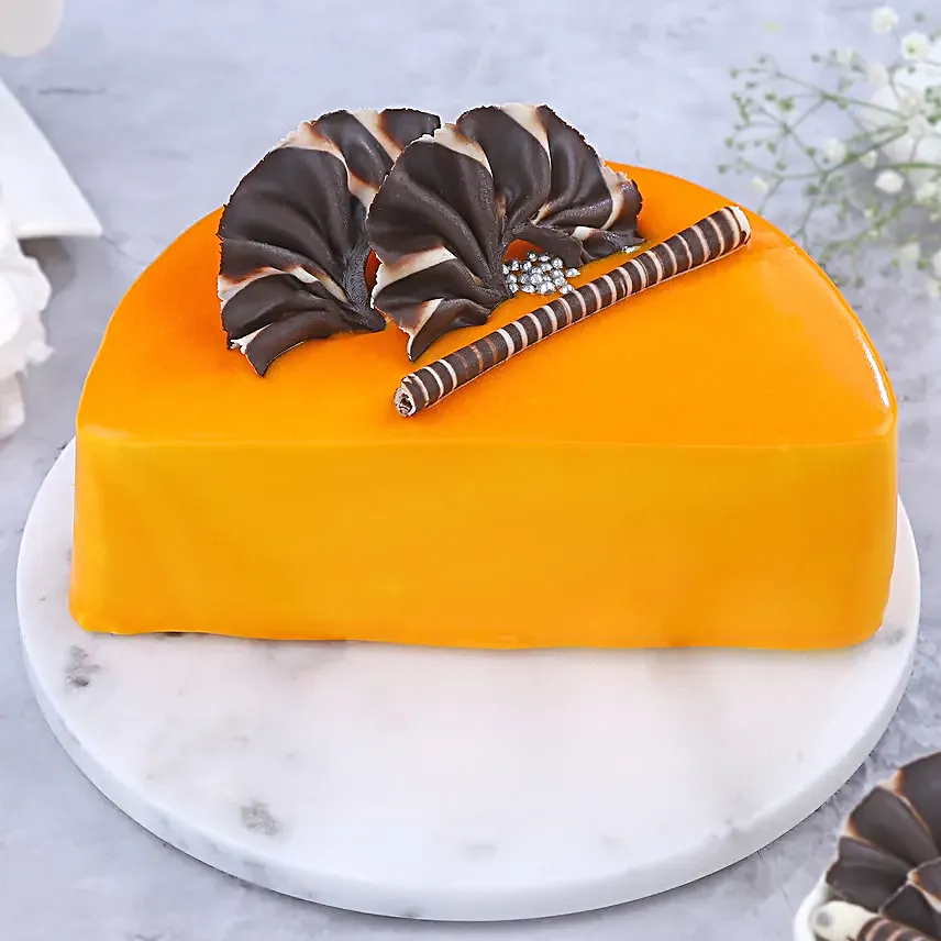 Luscious Vanilla Eggless Cake 1 Kg