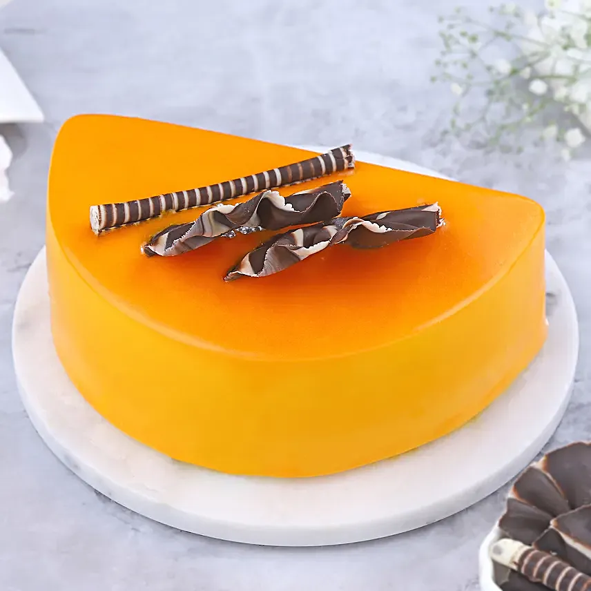 Luscious Vanilla Eggless Cake 1 Kg
