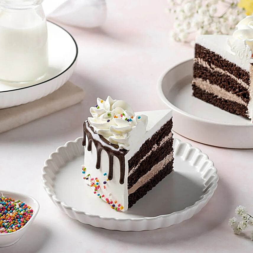 Mens Day Special Chocolate Cake Half Kg