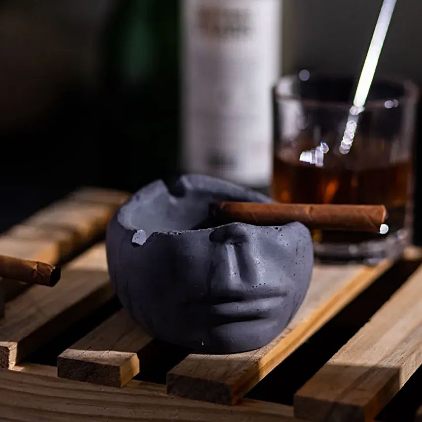 Minimalist Face Ashtray