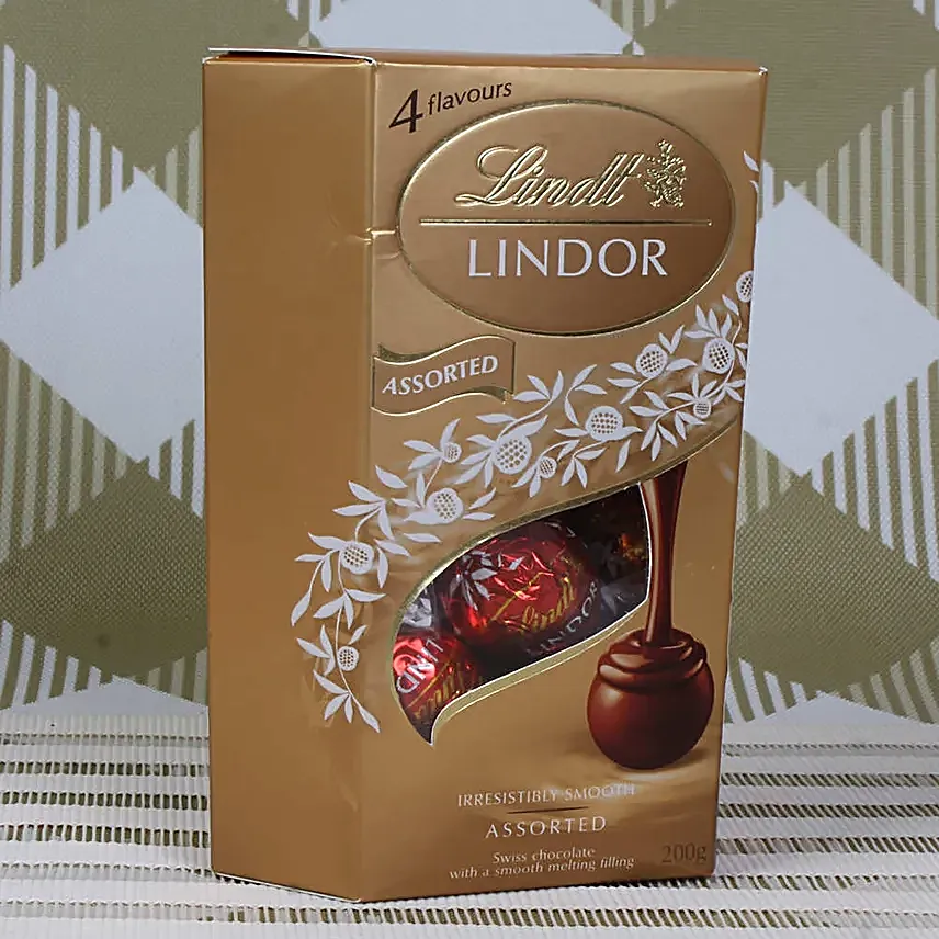 New Year Wishes Chocolates N Dryfruits Combo